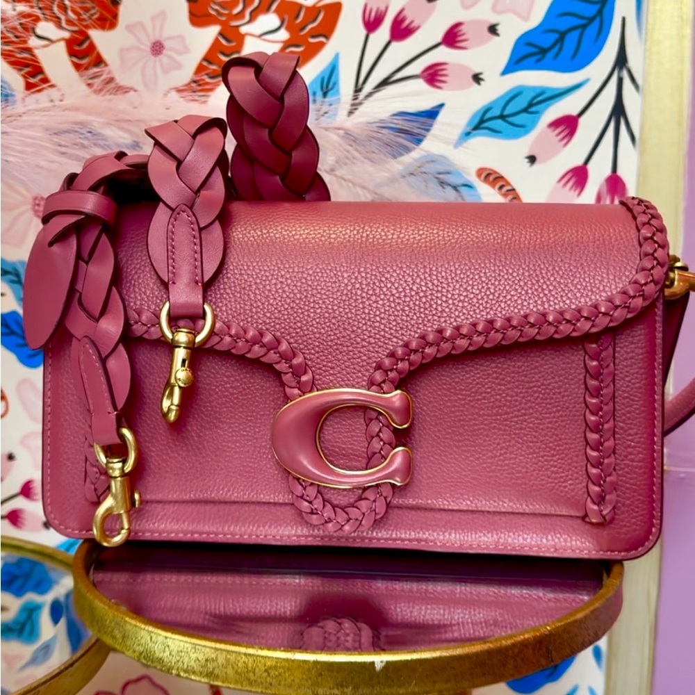Coach Tabby Leather Shoulder Bag 🩷